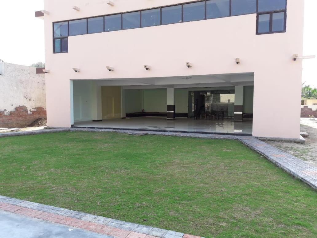 אפרטהוטל גרייטר נוידה Yog Bhawan מראה חיצוני תמונה