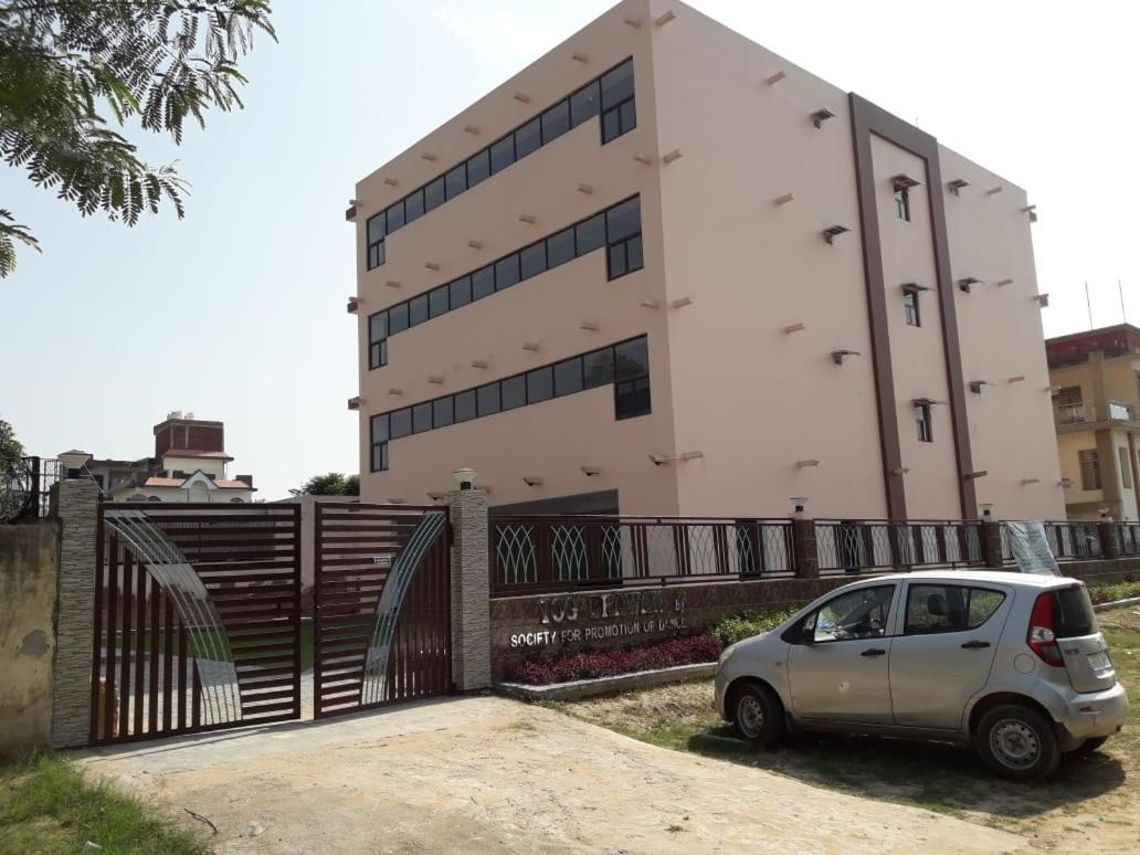 אפרטהוטל גרייטר נוידה Yog Bhawan מראה חיצוני תמונה