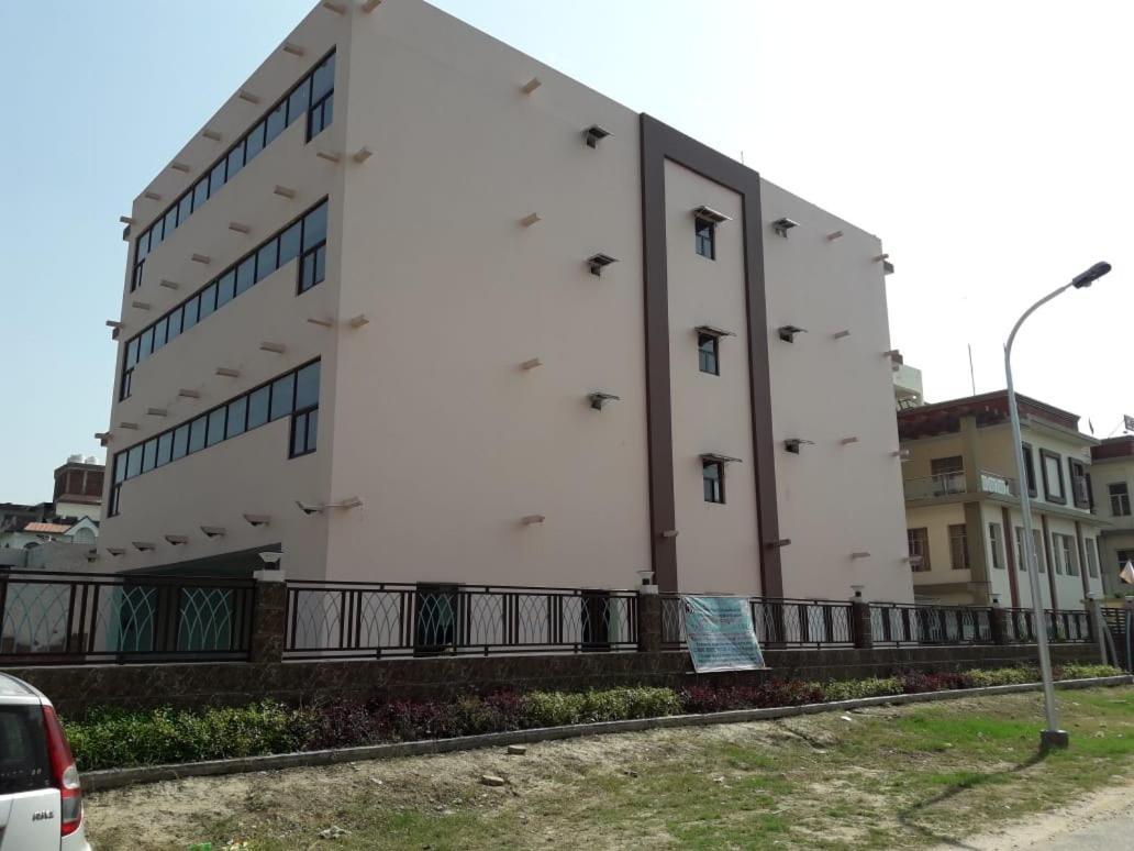 אפרטהוטל גרייטר נוידה Yog Bhawan מראה חיצוני תמונה